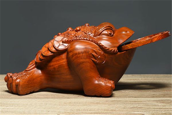 三脚金蟾怎么摆放才容易生财