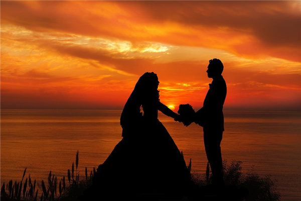 属羊女与属虎男：婚姻如何破冰？羊女虎男：爱情与婚姻的奇妙碰撞