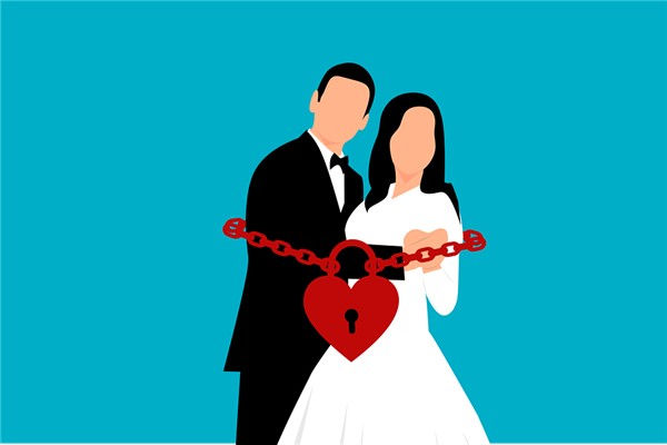 属蛇男与属马女：婚配是否合适？蛇马相配：婚姻的神秘解读