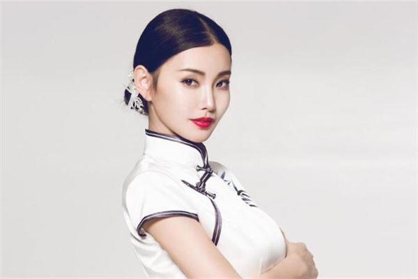 戊土女的性格_八字命理_卜易居